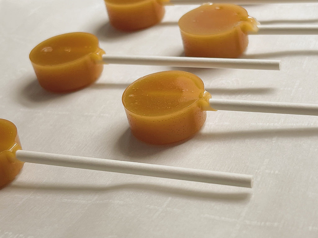 Old Fashioned Caramel Lollipops, Nostalgic Candy, Wedding Favors (Dozen)