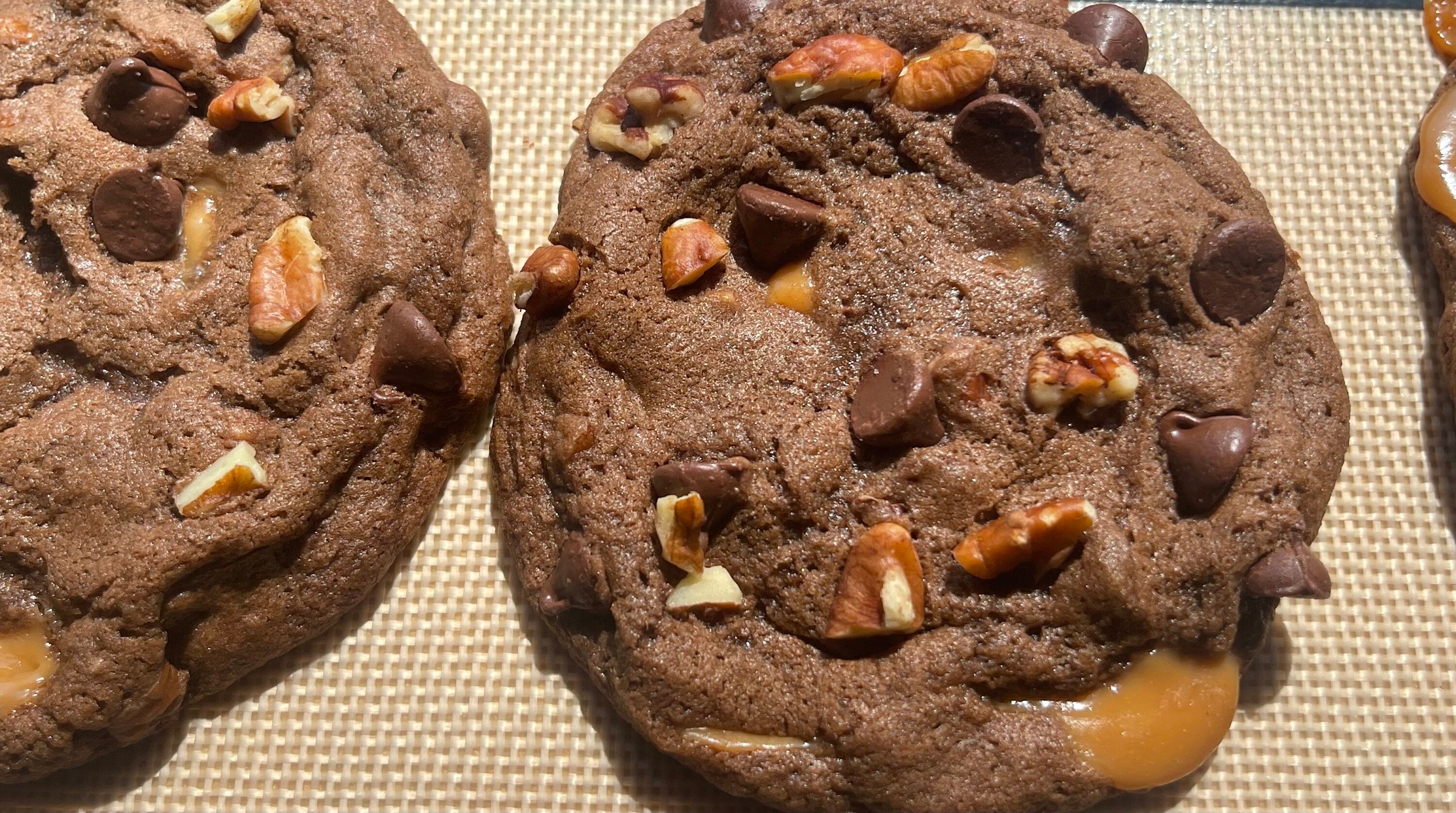 Chocolate Carmel Turtle Cookies
